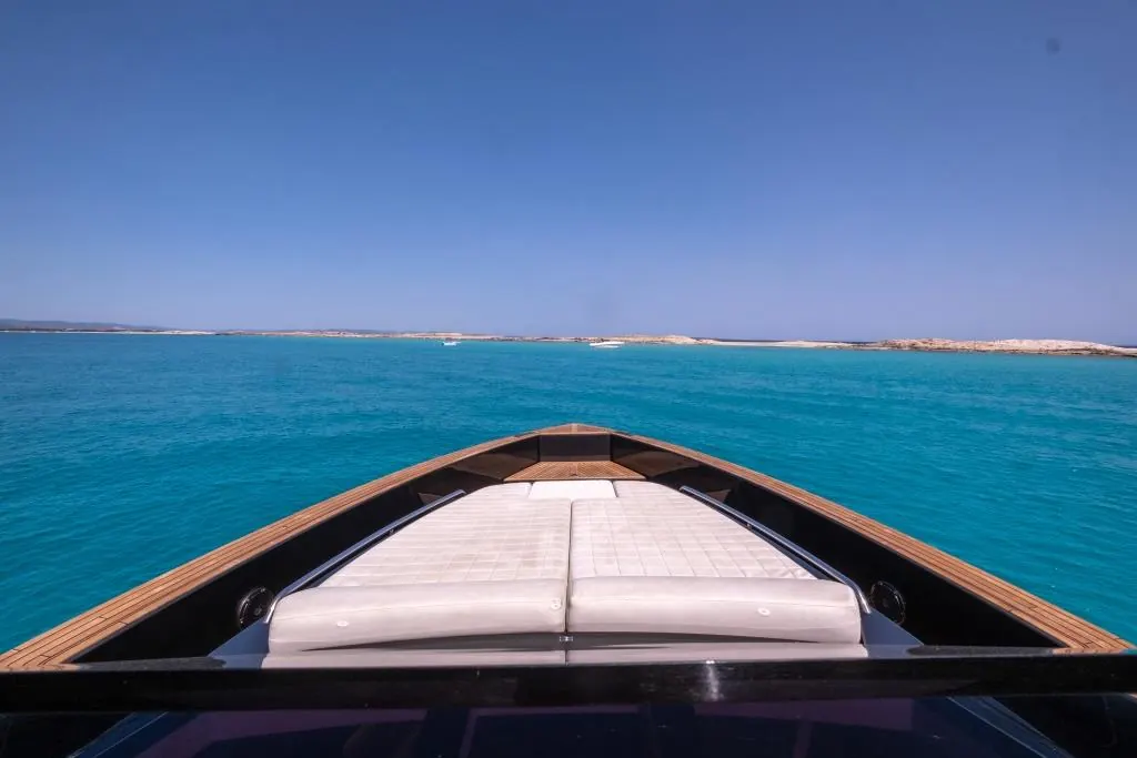 Pardo Yacht 43 · 16