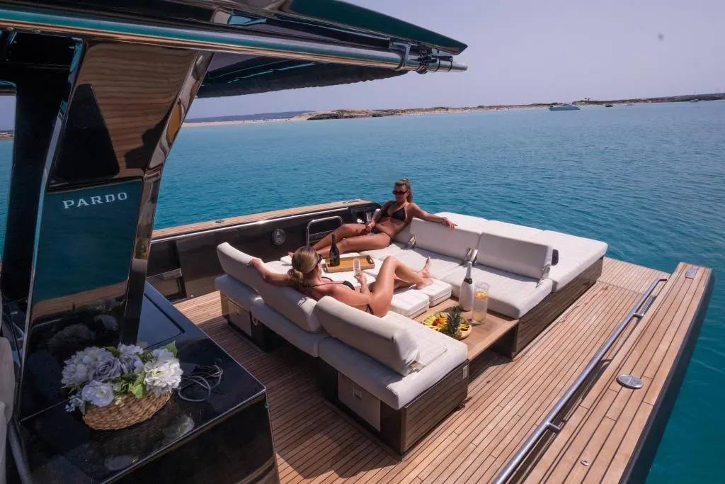 Pardo Yacht 43 · 12