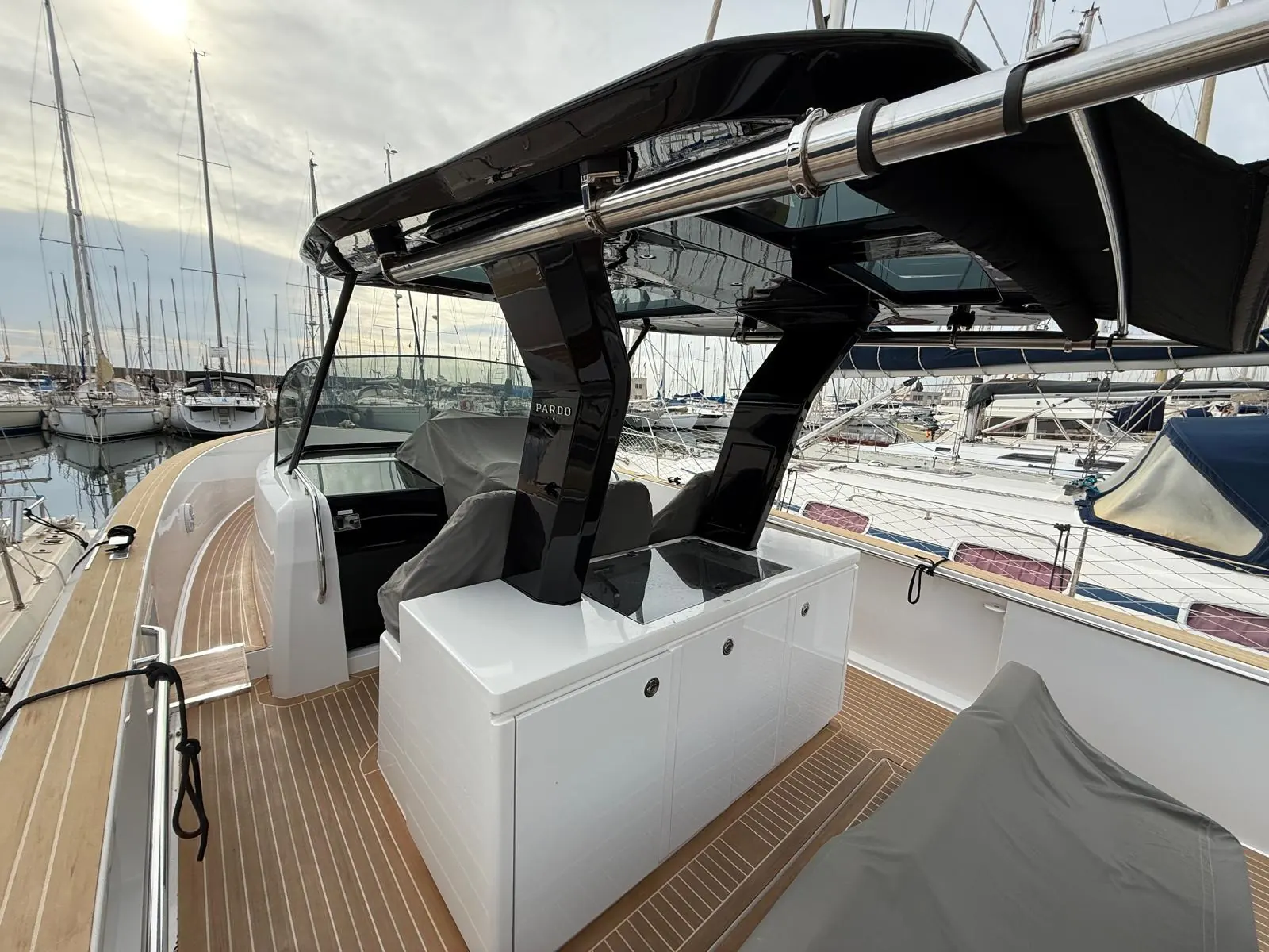 Pardo Yacht 38 · 77