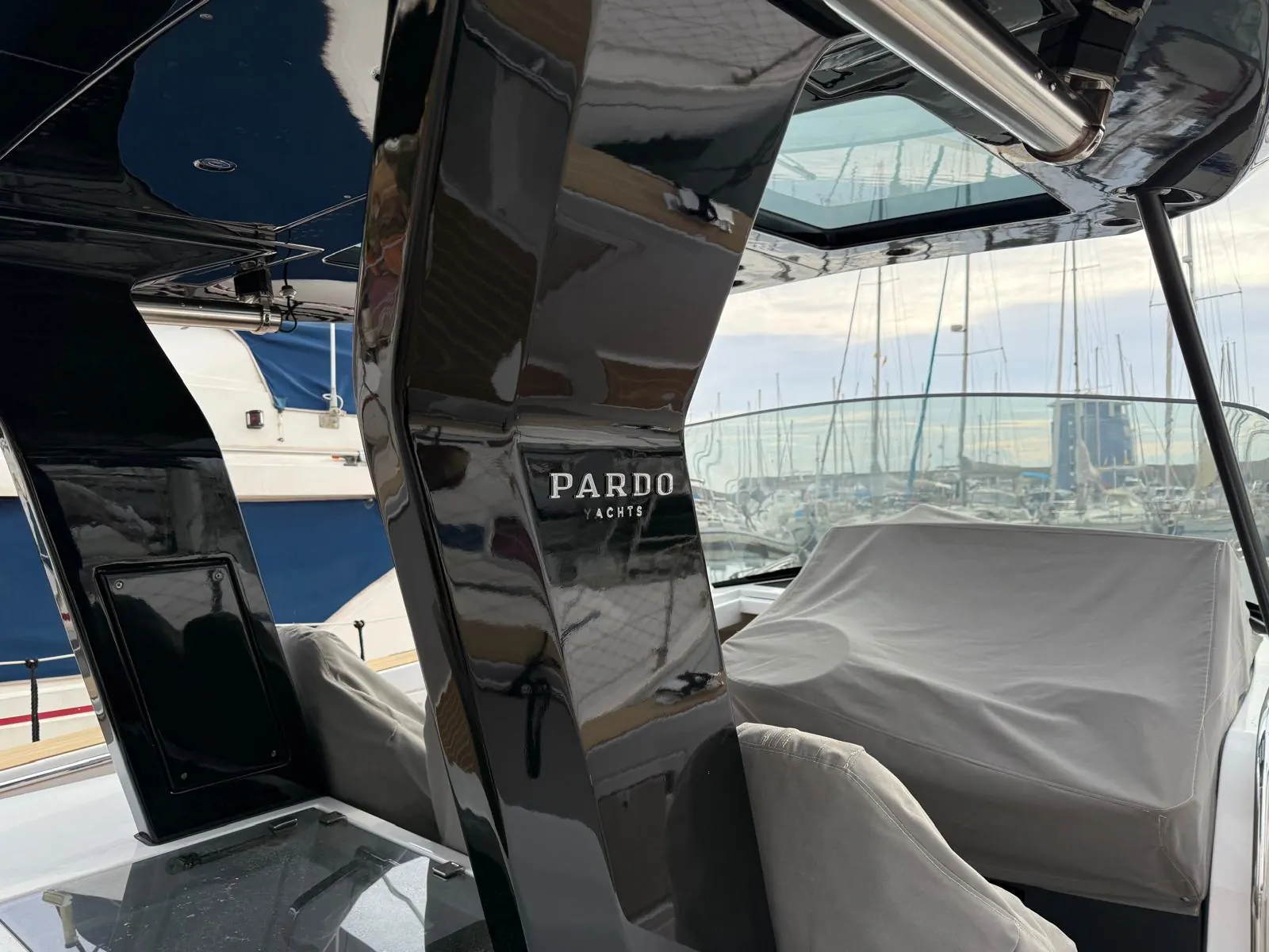 Pardo Yacht 38 · 63