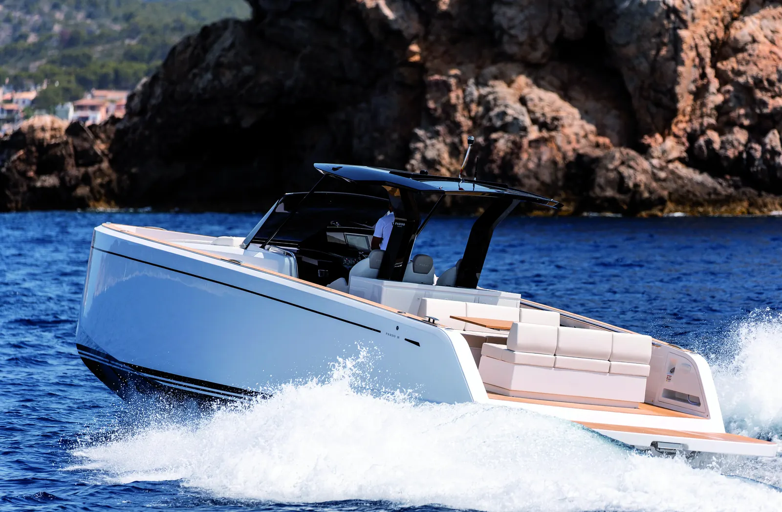 Pardo Yacht 38 · 26