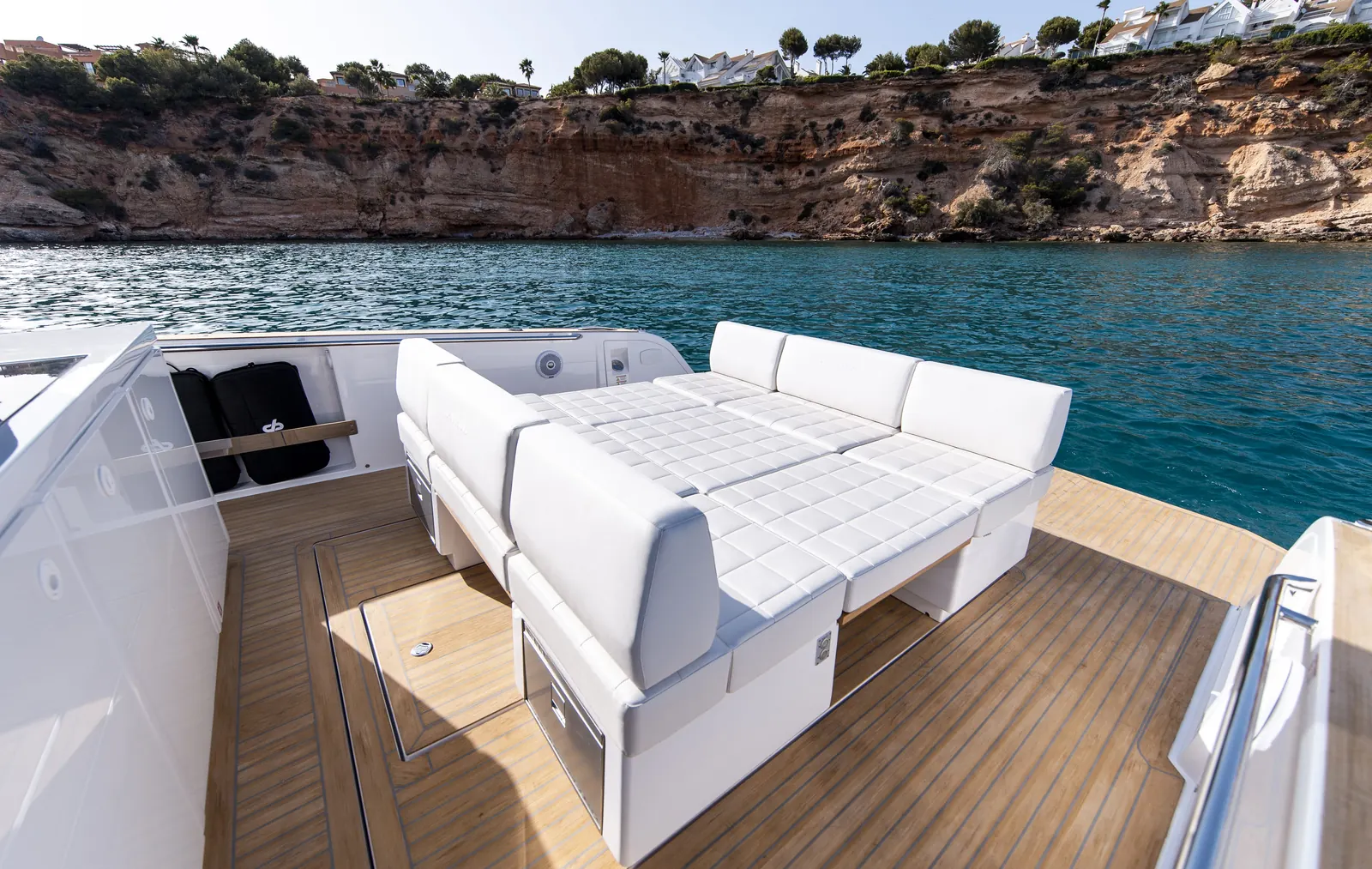 Pardo Yacht 38 · 27