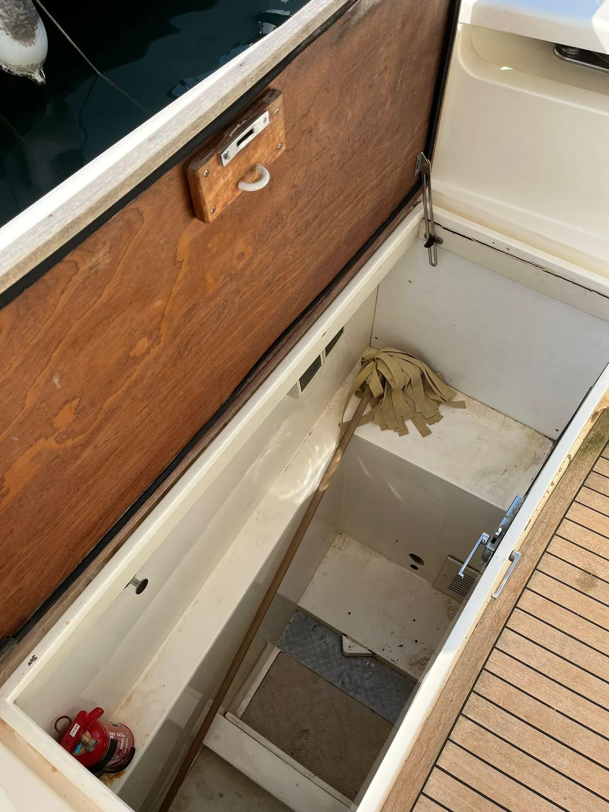 Ferretti 470 · 20