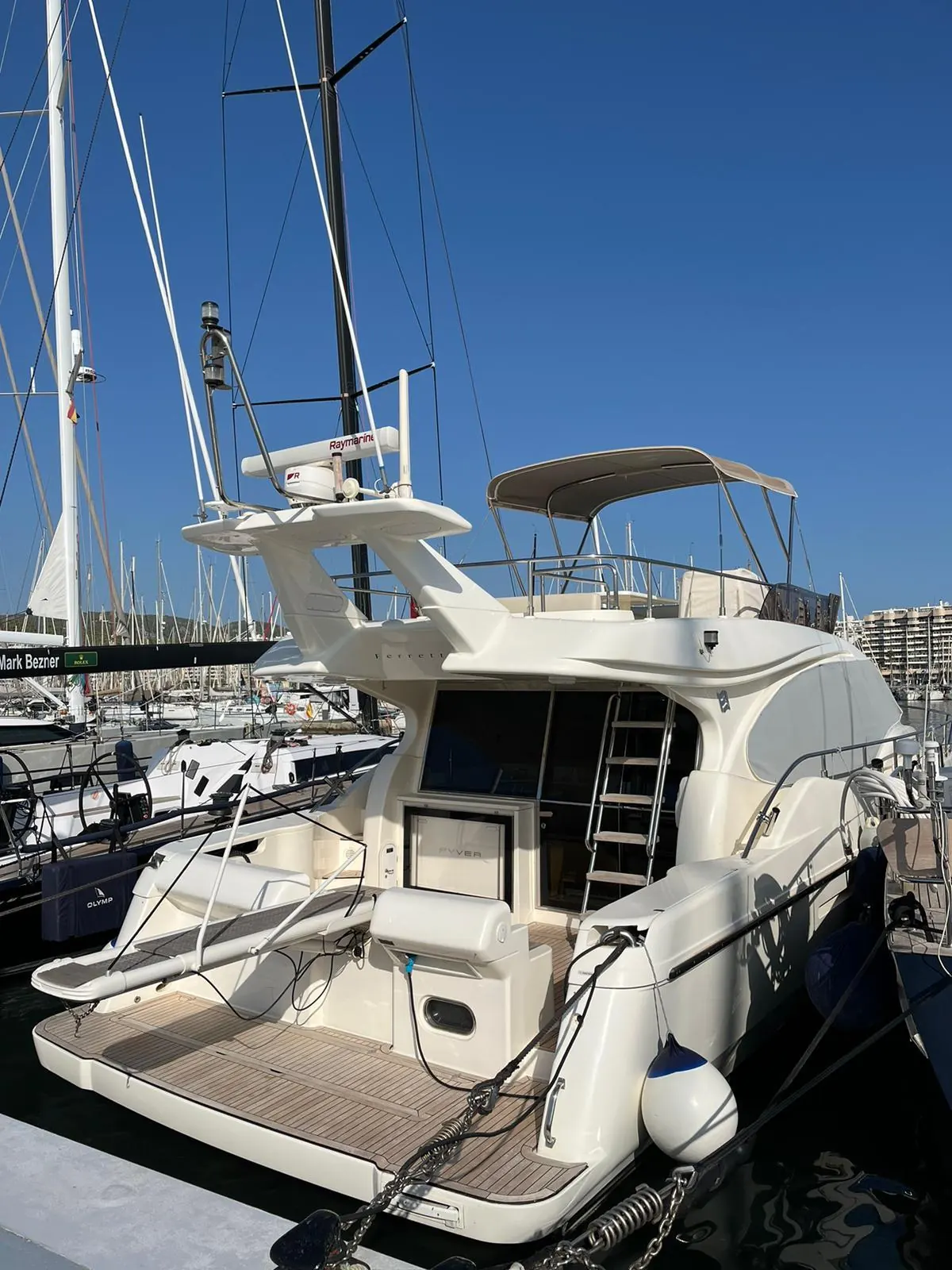 Ferretti 470 · 37
