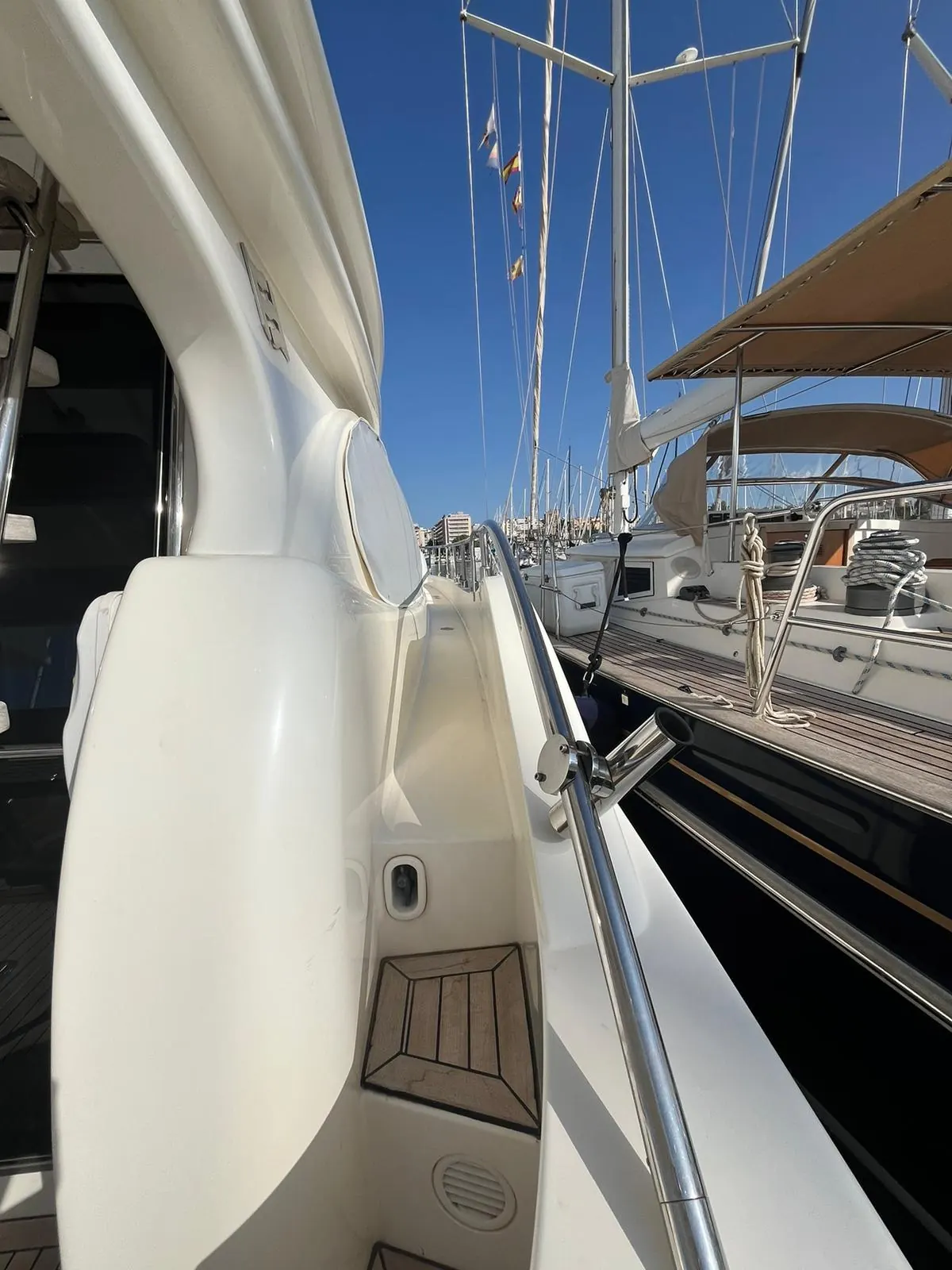 Ferretti 470 · 34