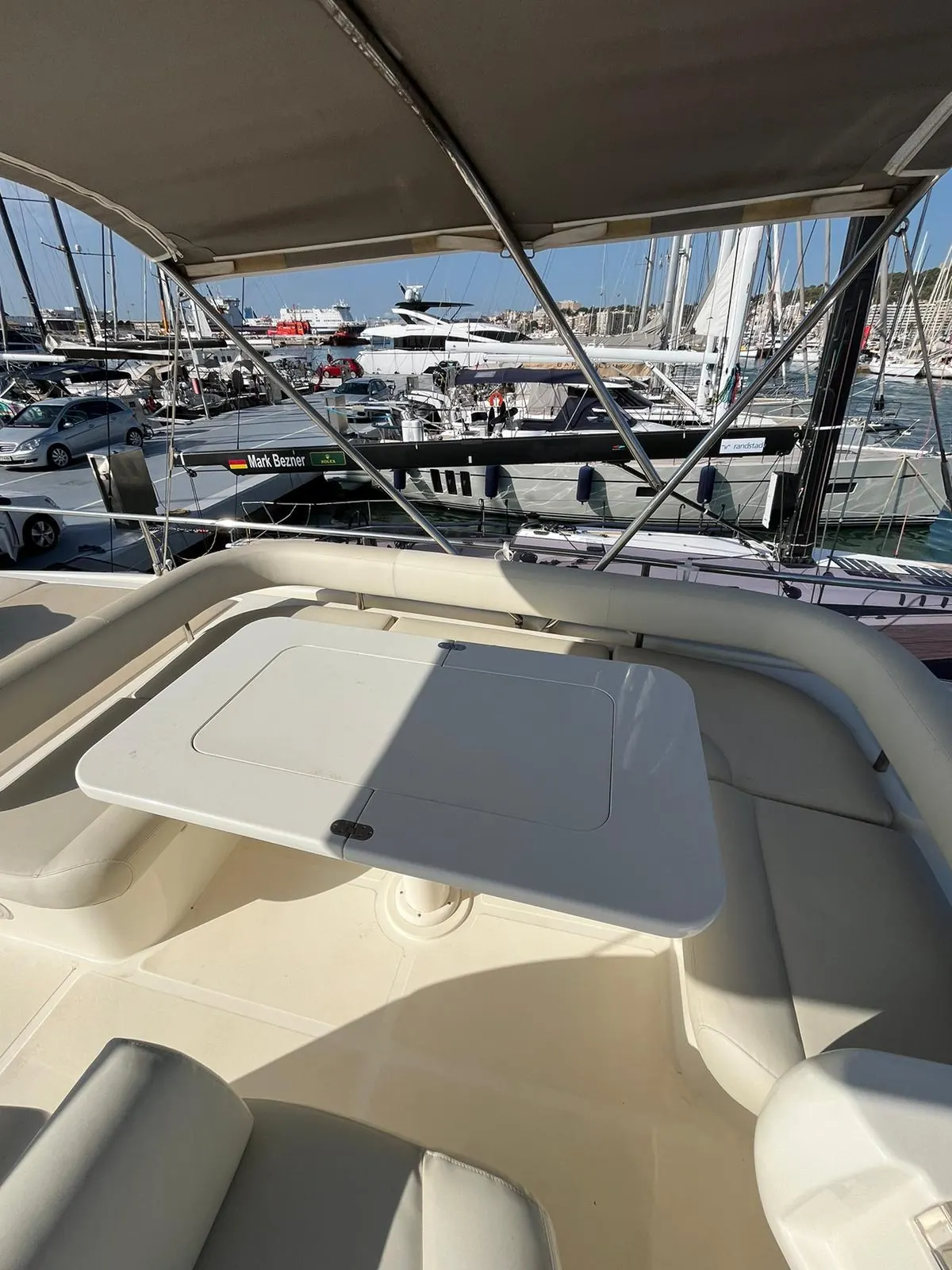 Ferretti 470 · 21