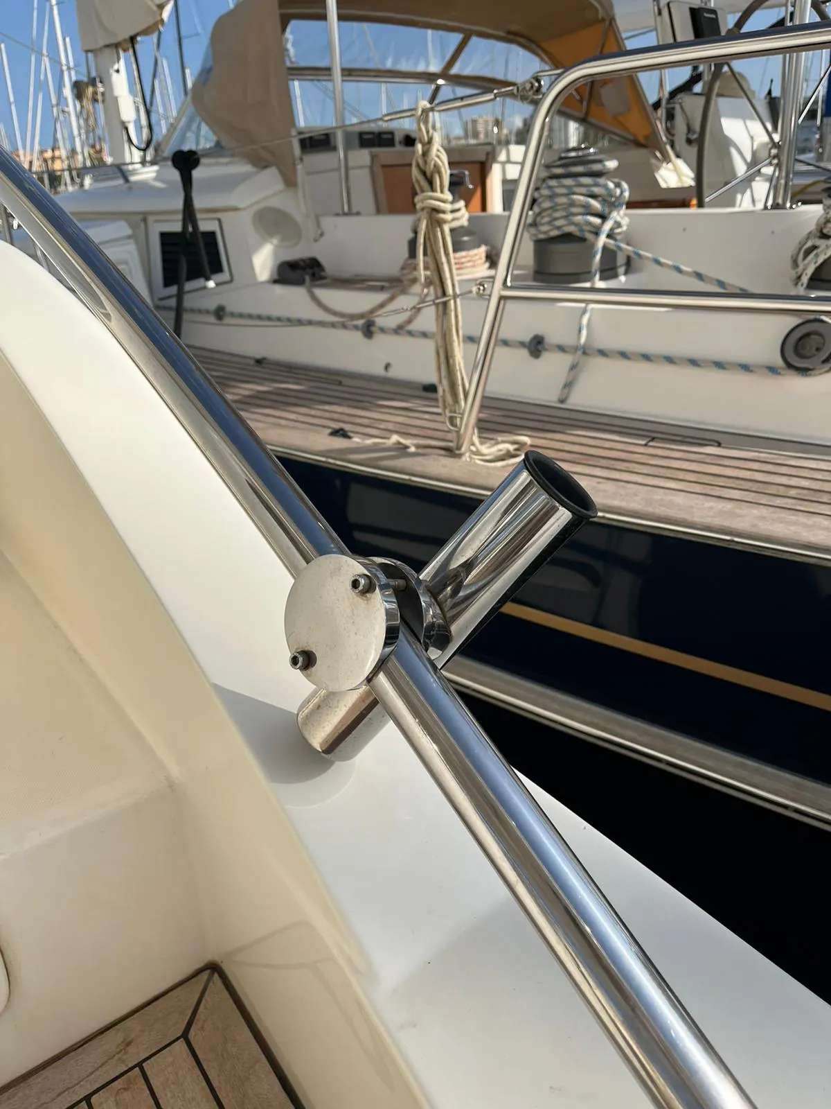 Ferretti 470 · 33