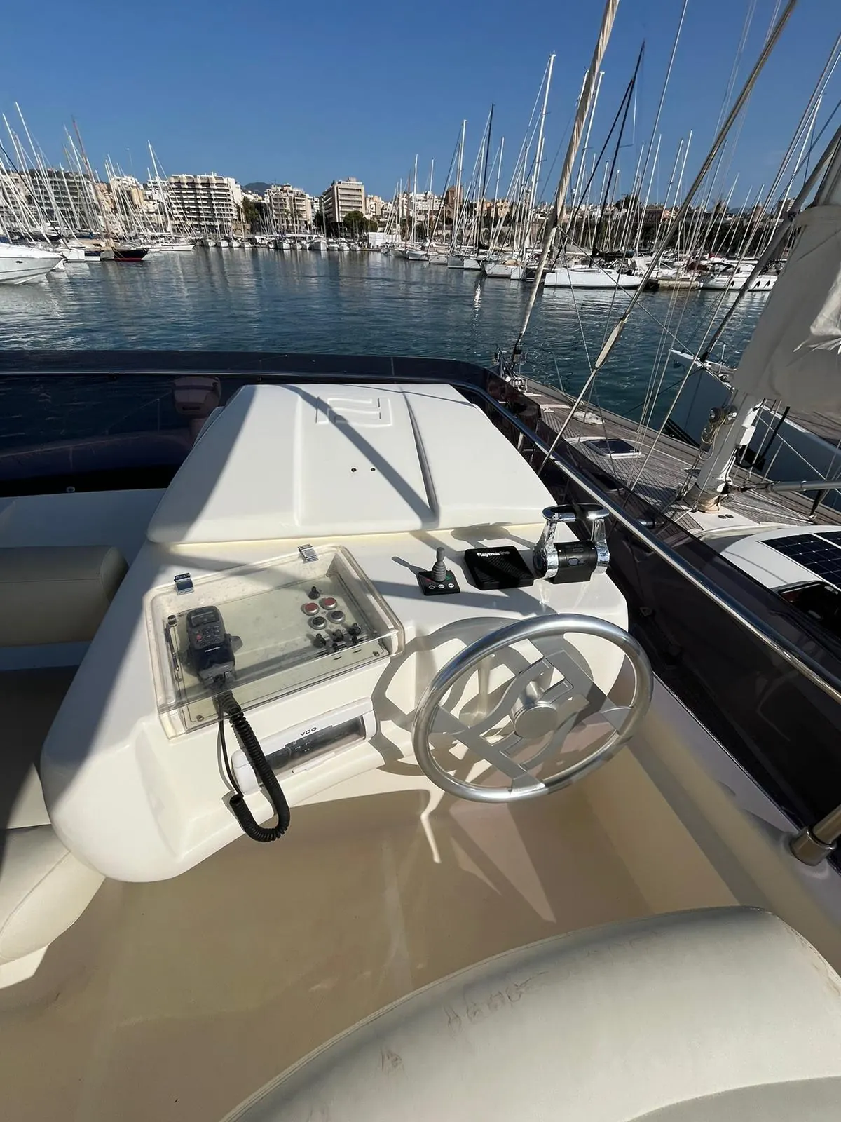Ferretti 470 · 23