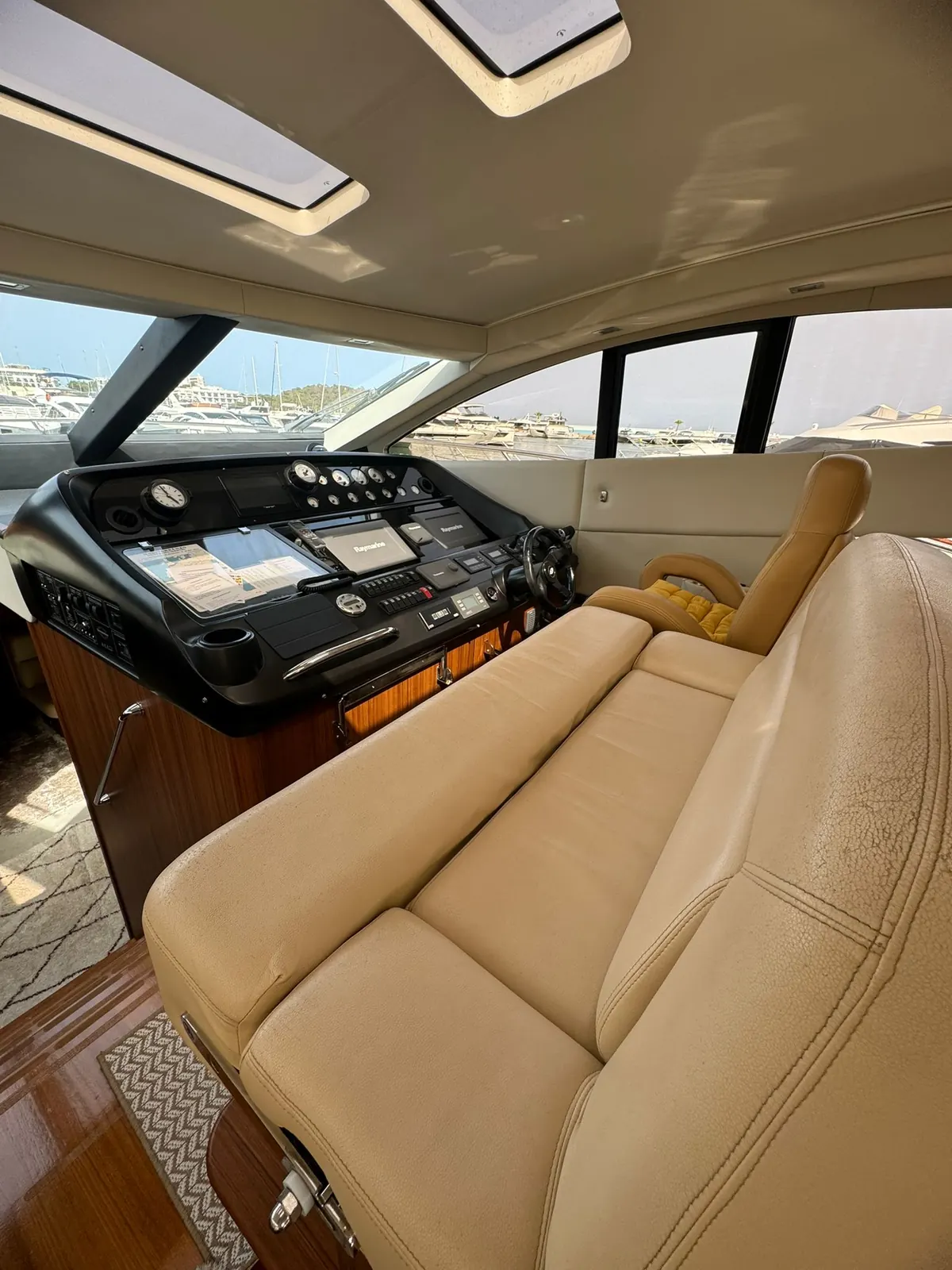 Sunseeker Predator 62 · 13