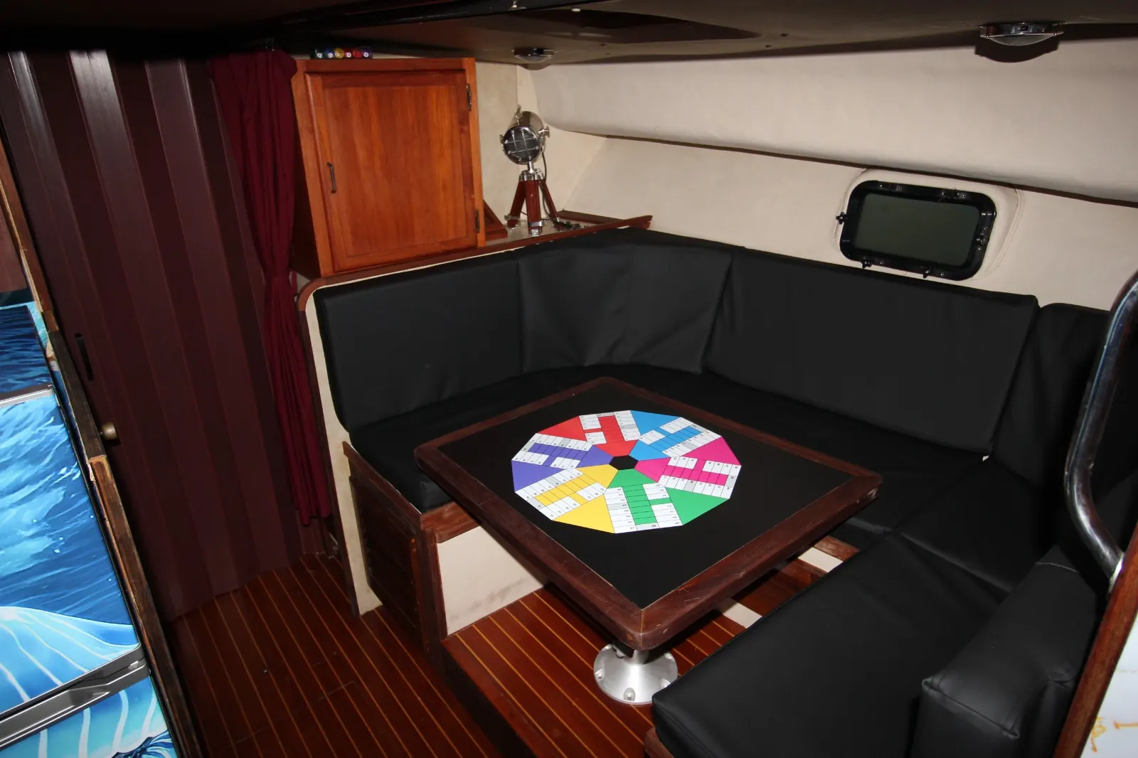 Silverton 40 Alft Cabin · 5